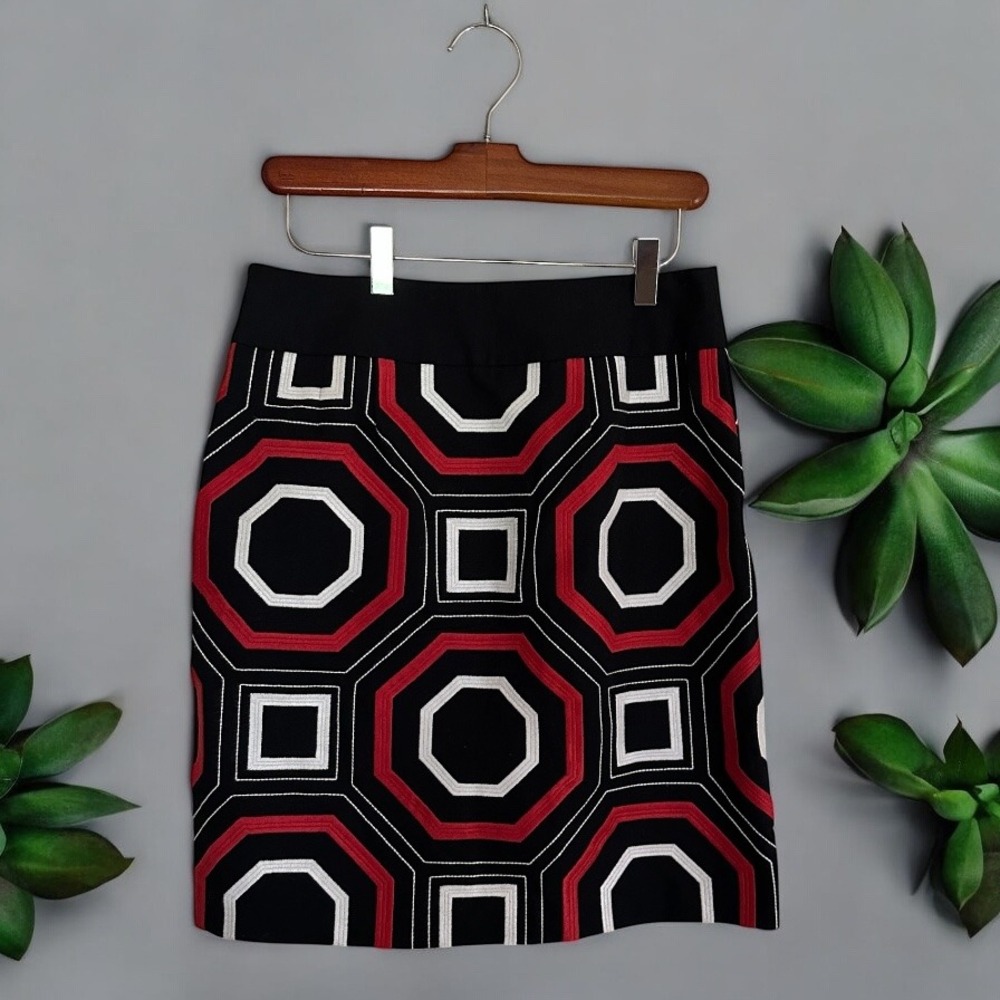 Ann Taylor Skirt Size 2 Geometric Print‎ Black Red White Career Cocktail